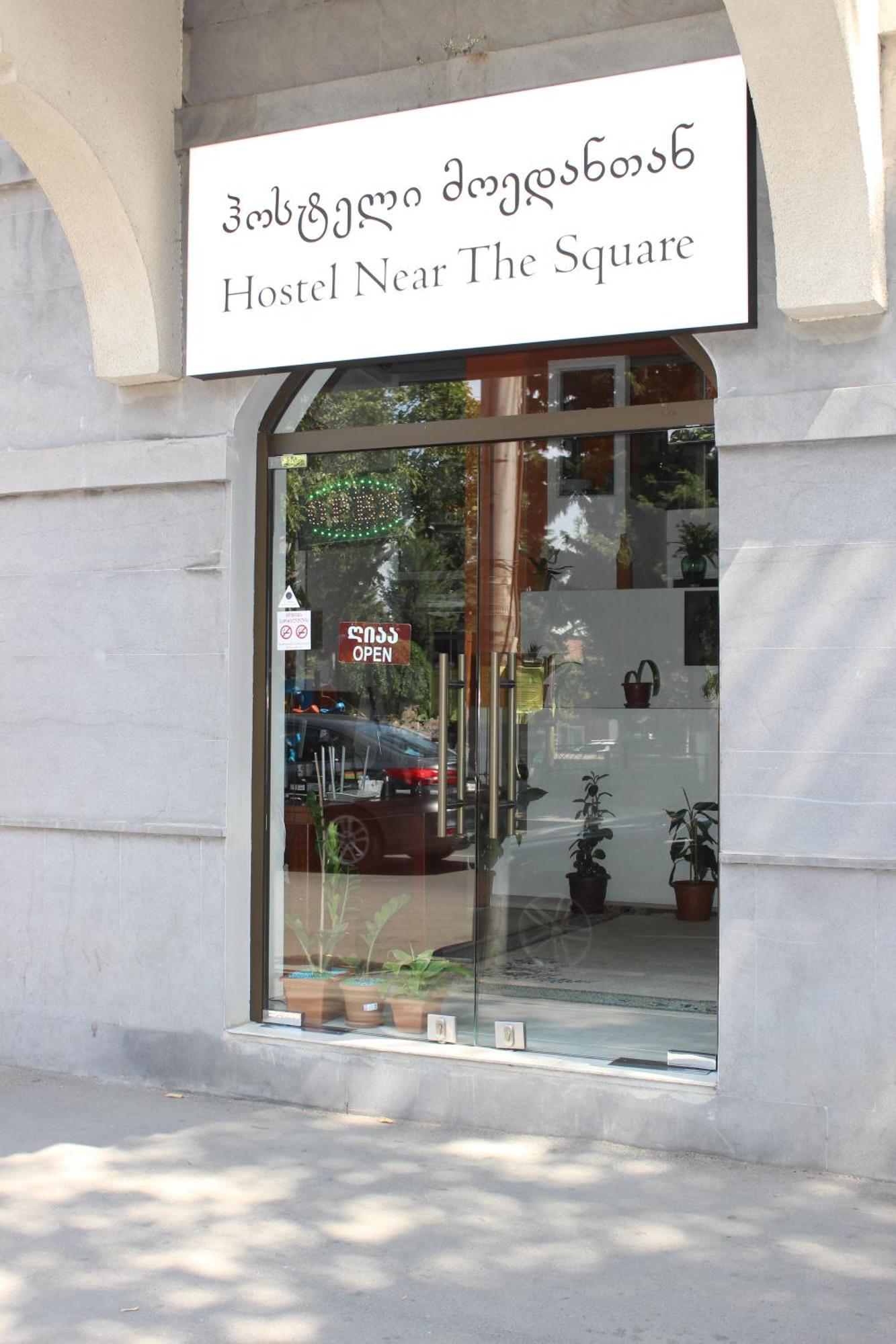 Hostel Near The Square Tbilisi Buitenkant foto