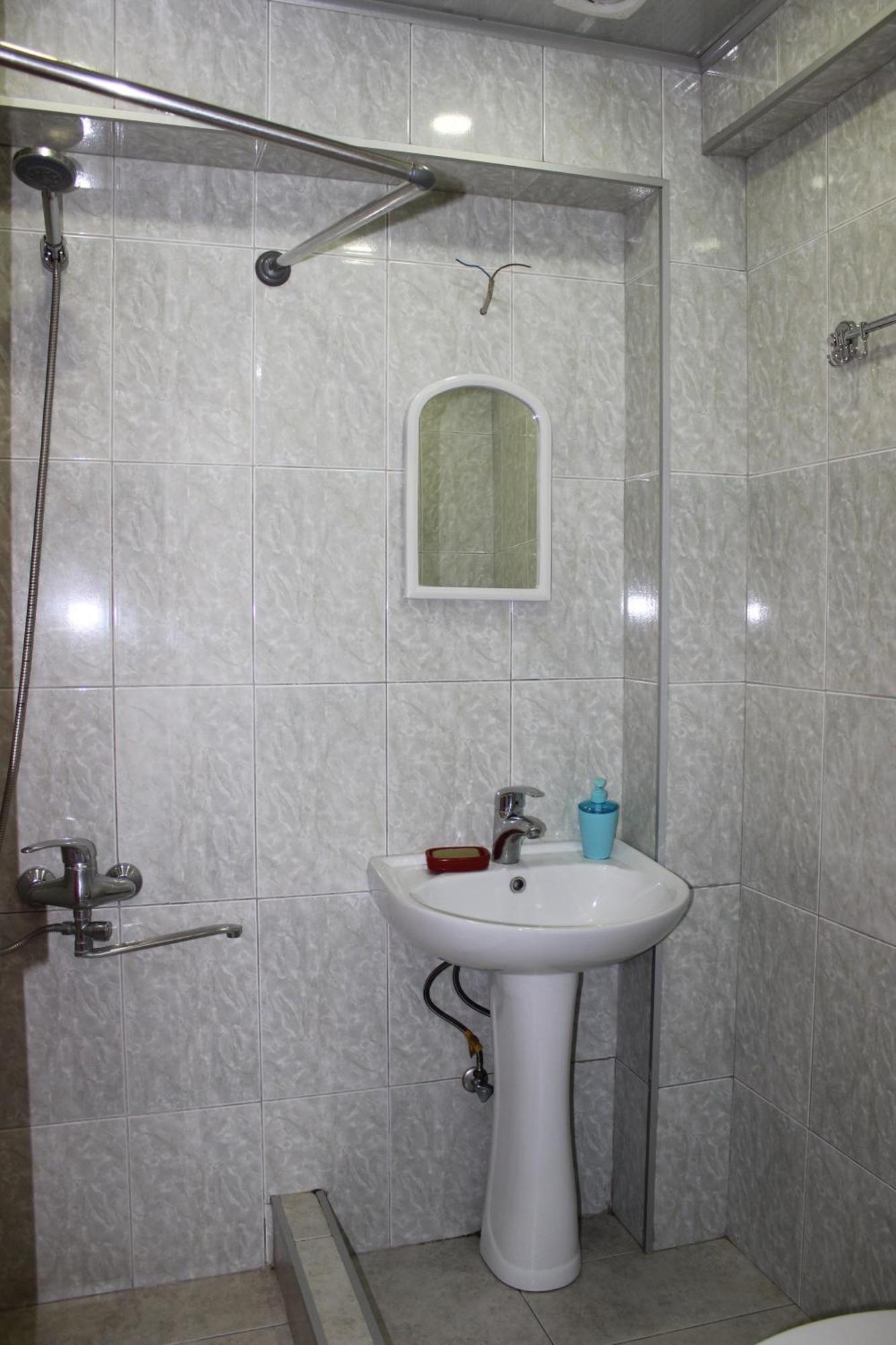 Hostel Near The Square Tbilisi Buitenkant foto