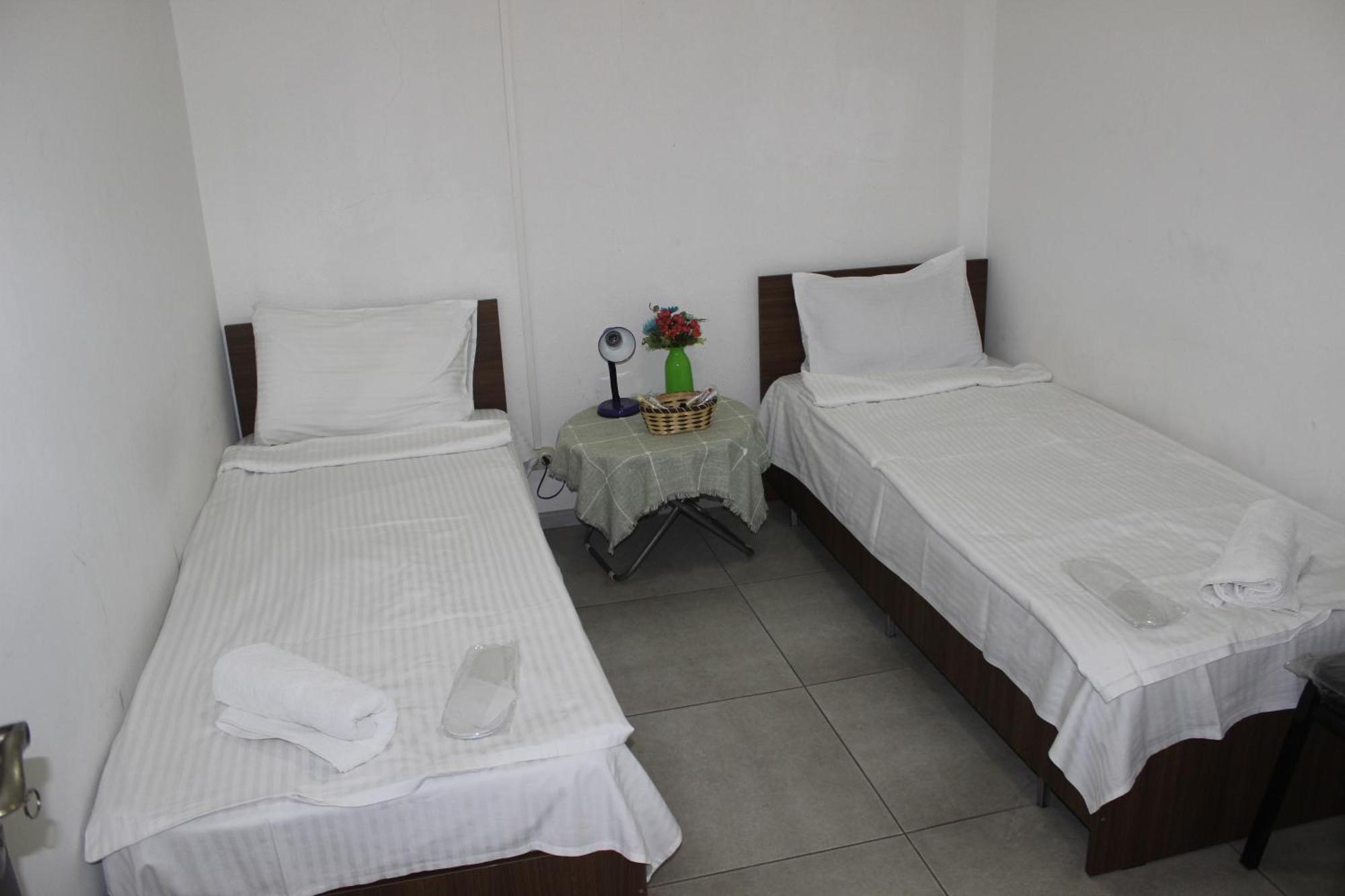 Hostel Near The Square Tbilisi Buitenkant foto