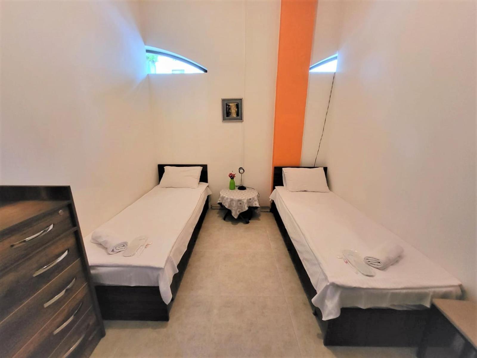 Hostel Near The Square Tbilisi Buitenkant foto