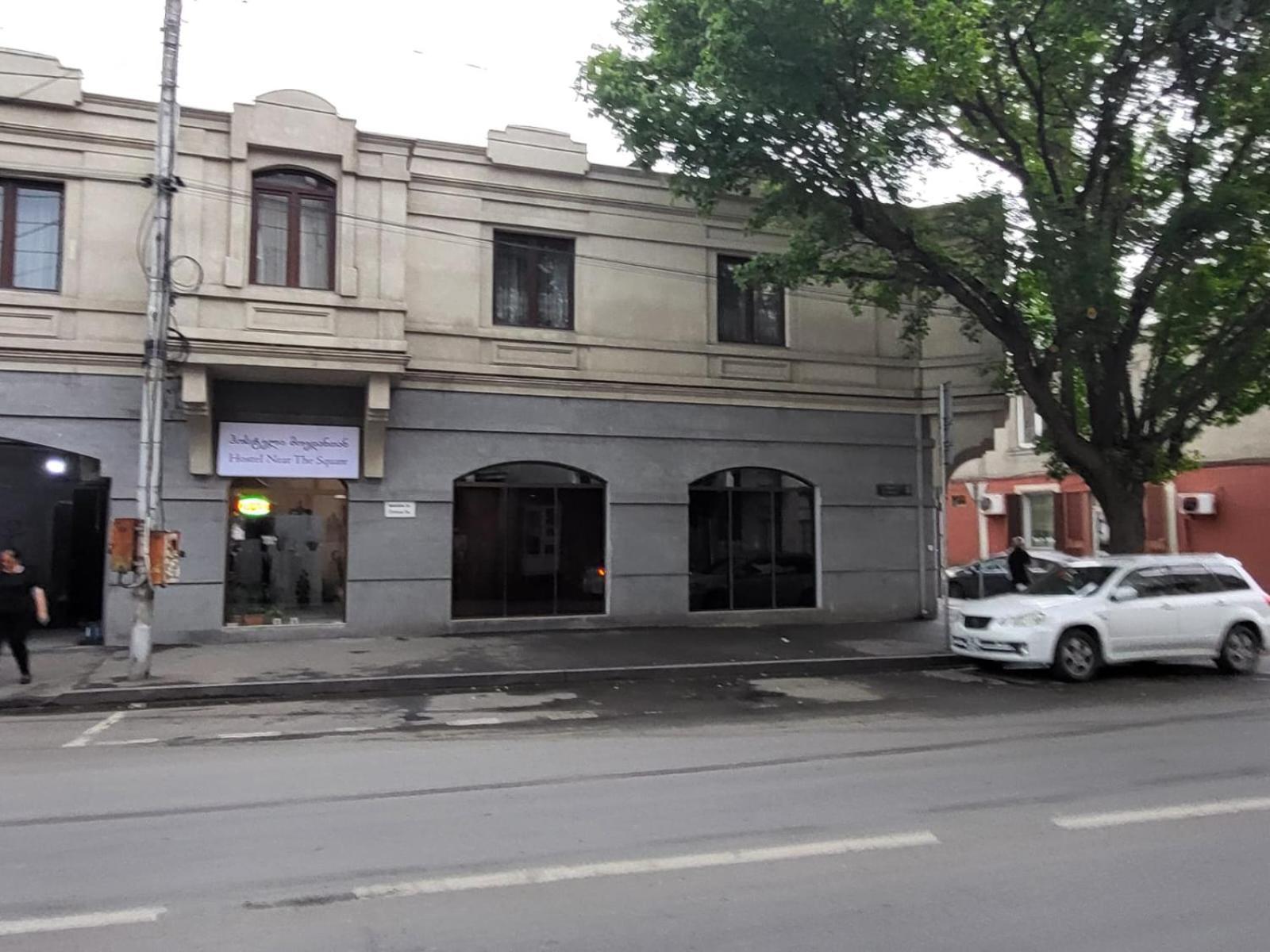 Hostel Near The Square Tbilisi Buitenkant foto