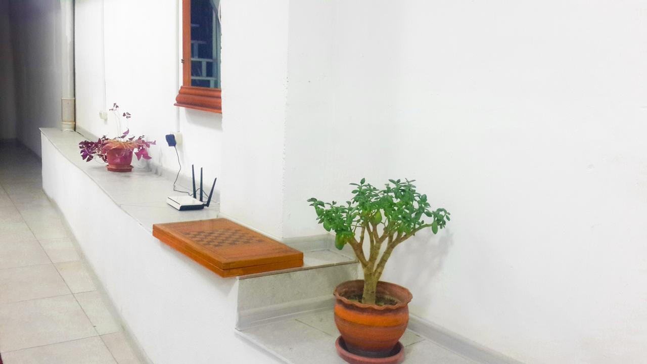Hostel Near The Square Tbilisi Buitenkant foto
